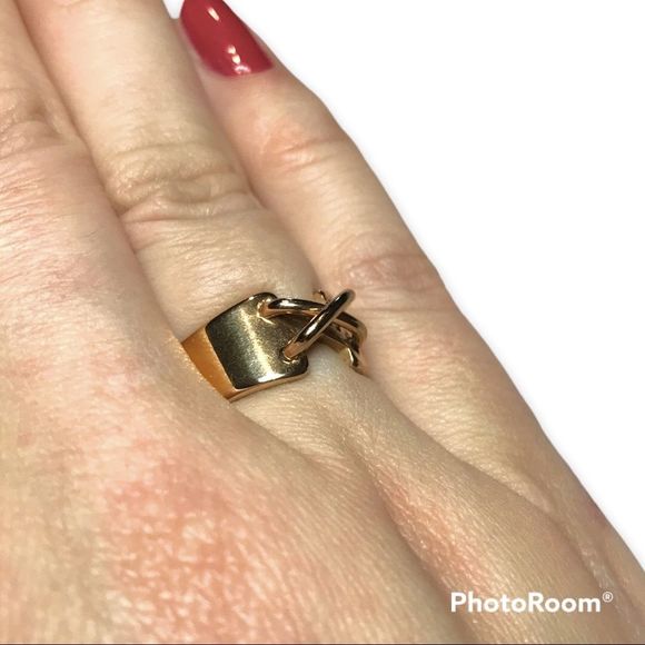 Cross Design Gold Plated Ring, Size 7 - Picture 11 of 11